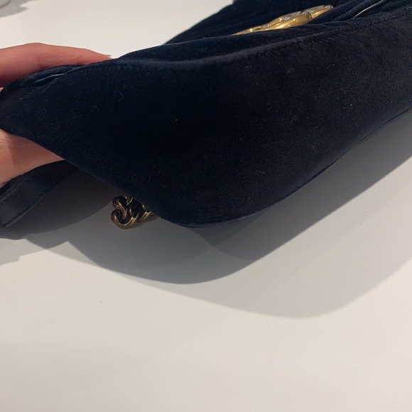 GUCCI MARMONT VELVET BLACK PURSE - Picture 3 of 10